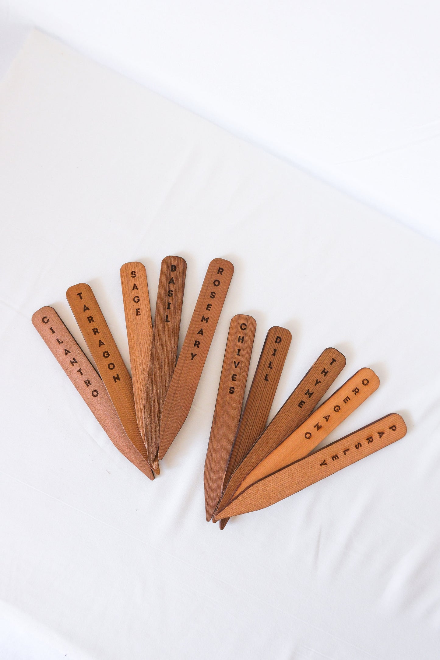 Cedar Garden Plant Markers Set