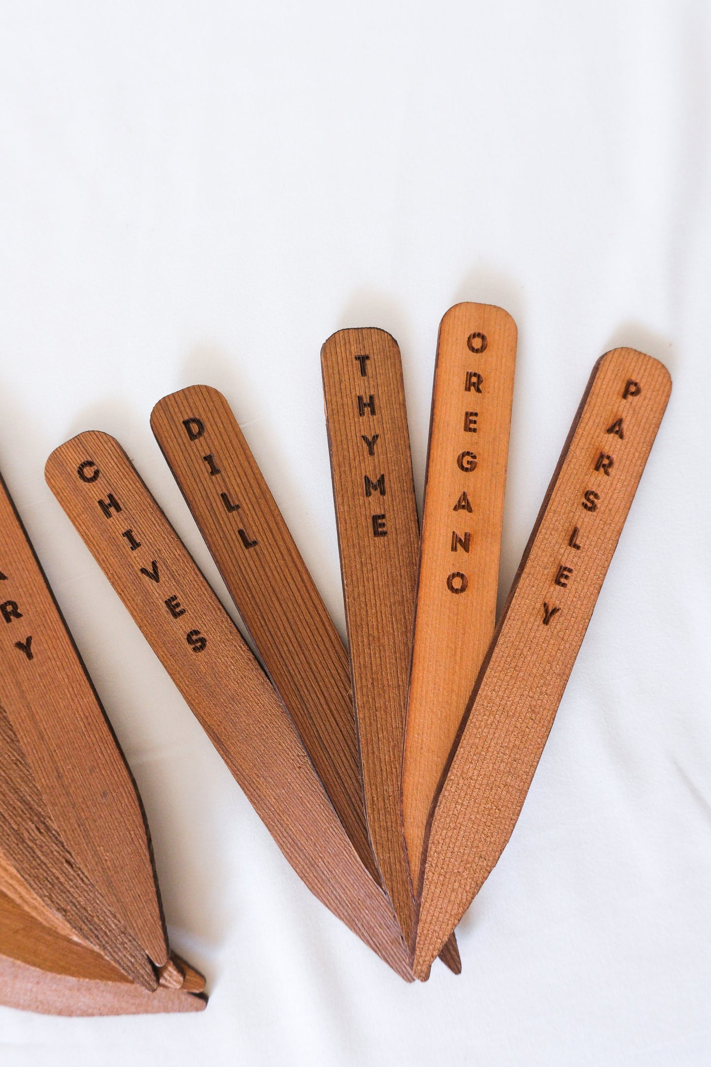 Cedar Garden Plant Markers Set
