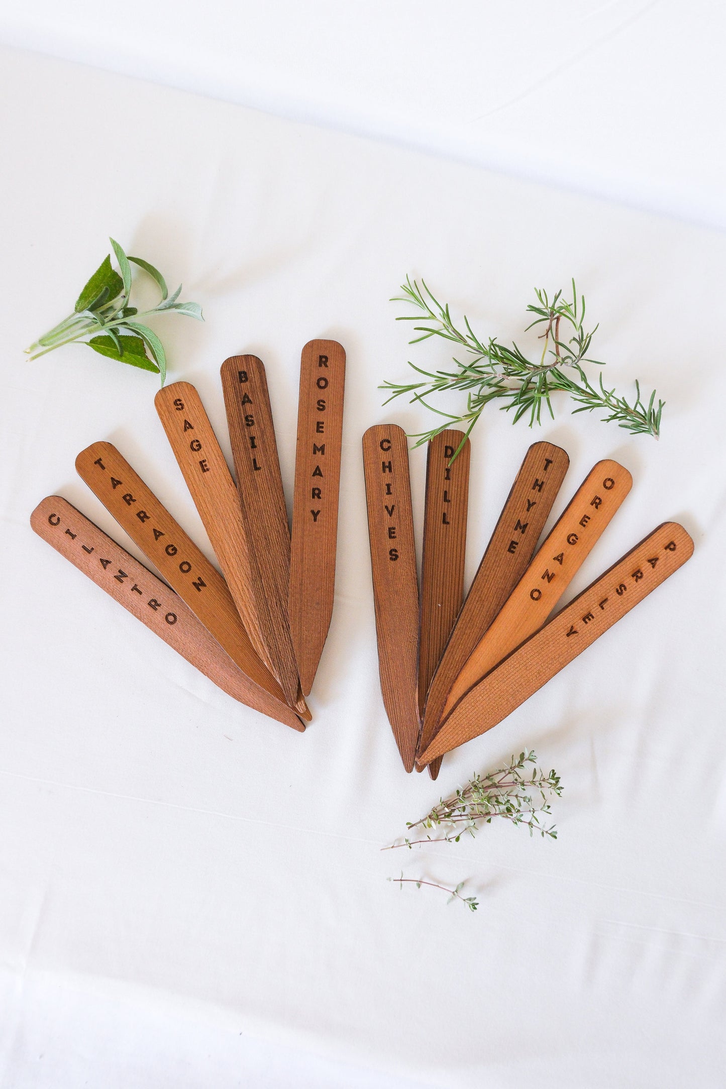 Cedar Garden Plant Markers Set