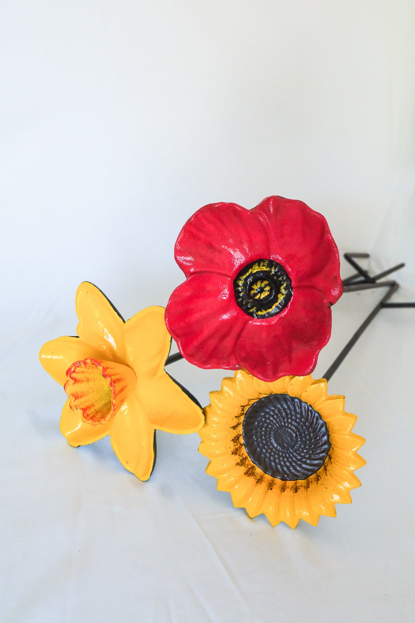 Cast Iron Floral Bird Feeder